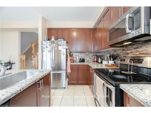 2220 Queensway Drive, Burlington, ON - Indoor Photo Showing Kitchen With Upgraded Kitchen