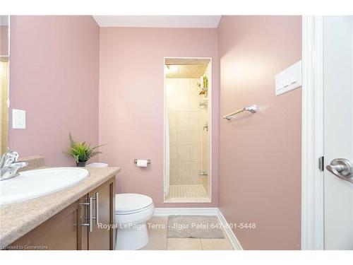 2220 Queensway Drive, Burlington, ON - Indoor Photo Showing Bathroom