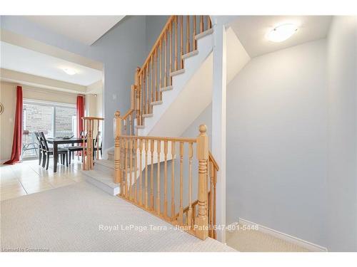 2220 Queensway Drive, Burlington, ON - Indoor Photo Showing Other Room