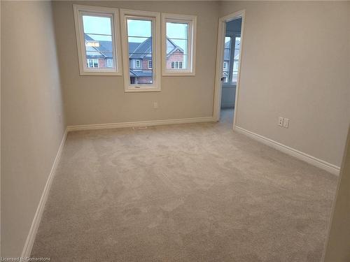 116 Sycamore Street, Welland, ON - Indoor Photo Showing Other Room