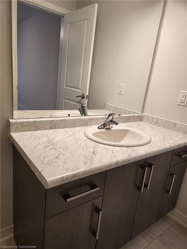 116 Sycamore Street, Welland, ON - Indoor Photo Showing Bathroom