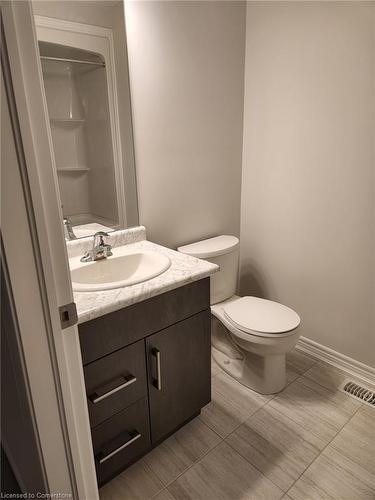 116 Sycamore Street, Welland, ON - Indoor Photo Showing Bathroom