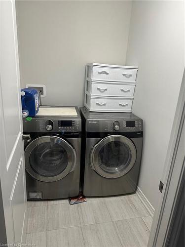 116 Sycamore Street, Welland, ON - Indoor Photo Showing Laundry Room