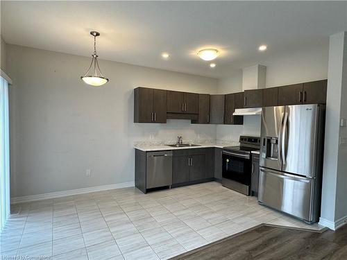 116 Sycamore Street, Welland, ON - Indoor Photo Showing Kitchen With Double Sink