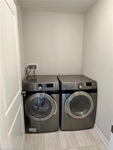 116 Sycamore Street, Welland, ON - Indoor Photo Showing Laundry Room