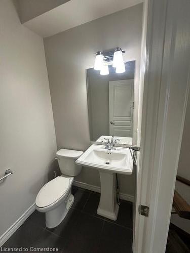 5 Oxfordshire Lane, Kitchener, ON - Indoor Photo Showing Bathroom