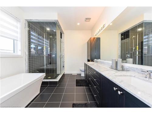 115 Threshing Mill Boulevard, Oakville, ON - Indoor Photo Showing Bathroom