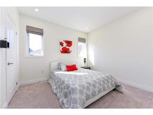 115 Threshing Mill Boulevard, Oakville, ON - Indoor Photo Showing Bedroom