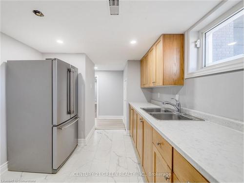 5459 Campbellville Road, Milton, ON - Indoor Photo Showing Kitchen With Double Sink