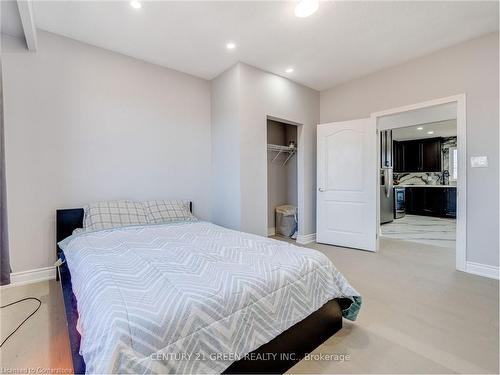 5459 Campbellville Road, Milton, ON - Indoor Photo Showing Bedroom