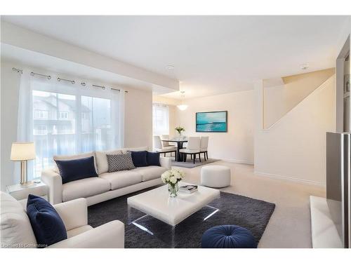 35 Nearco Crescent, Oshawa, ON - Indoor Photo Showing Living Room