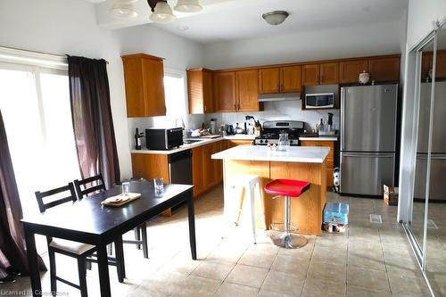 9 Knack Lane, Cambridge, ON - Indoor Photo Showing Kitchen