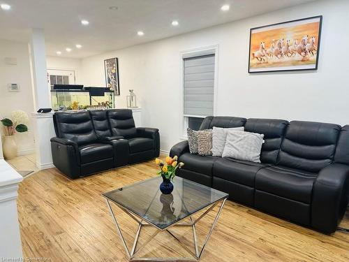 1885 Dormer Drive, London, ON - Indoor Photo Showing Living Room