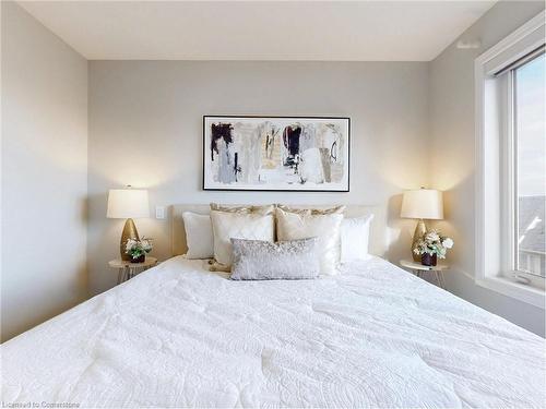 394 Belcourt Common, Oakville, ON - Indoor Photo Showing Bedroom