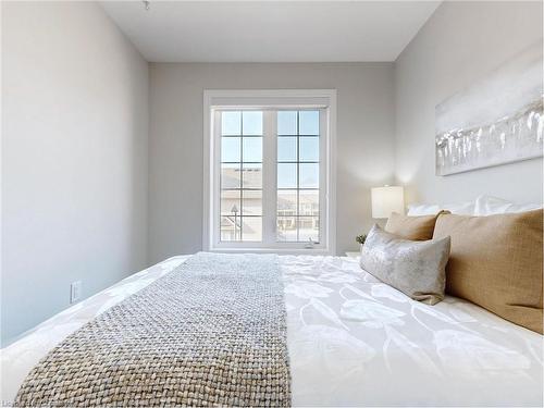 394 Belcourt Common, Oakville, ON - Indoor Photo Showing Bedroom