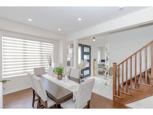 367 Equestrian Way, Cambridge, ON - Indoor Photo Showing Dining Room