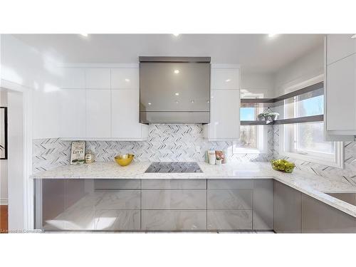 3456 Rebecca Street, Oakville, ON - Indoor Photo Showing Kitchen