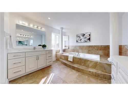 3456 Rebecca Street, Oakville, ON - Indoor Photo Showing Bathroom