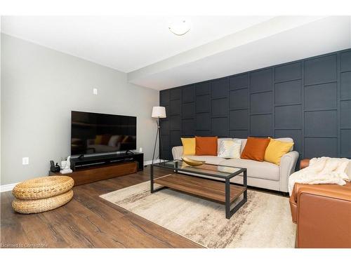 29 Appleby Street, Kitchener, ON - Indoor Photo Showing Living Room