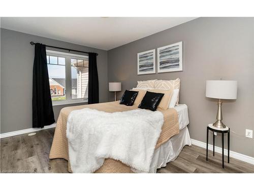 29 Appleby Street, Kitchener, ON - Indoor Photo Showing Bedroom