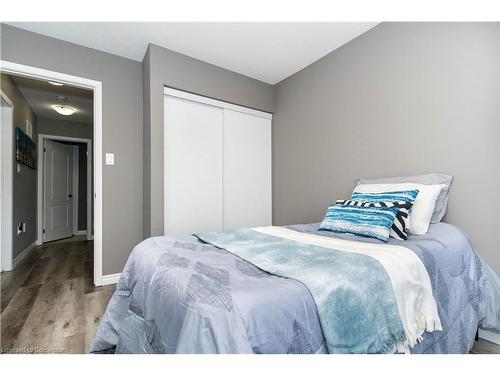 29 Appleby Street, Kitchener, ON - Indoor Photo Showing Bedroom