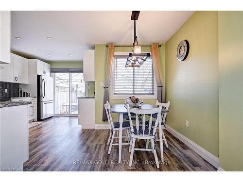 104 Edgemere Drive, Cambridge, ON - Indoor Photo Showing Dining Room