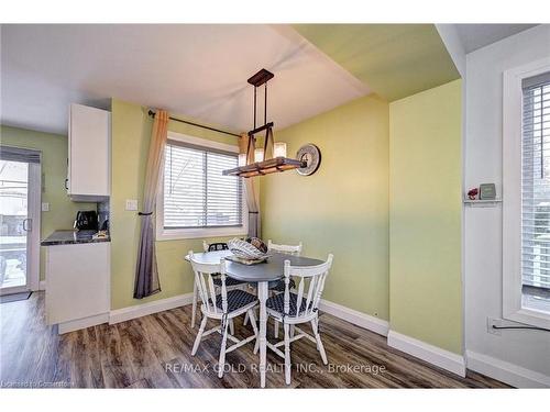 104 Edgemere Drive, Cambridge, ON - Indoor Photo Showing Dining Room