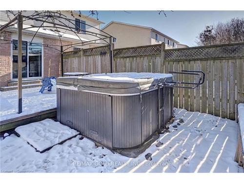 104 Edgemere Drive, Cambridge, ON - Outdoor With Deck Patio Veranda With Exterior