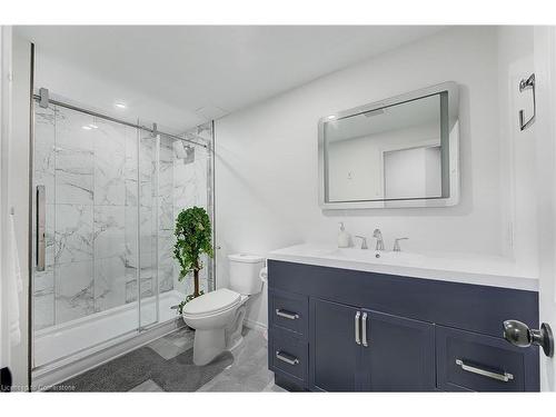 1751 Coronation Drive, London, ON - Indoor Photo Showing Bathroom