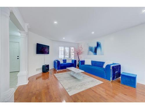 1751 Coronation Drive, London, ON - Indoor Photo Showing Living Room