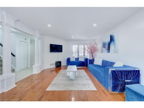 1751 Coronation Drive, London, ON - Indoor Photo Showing Living Room