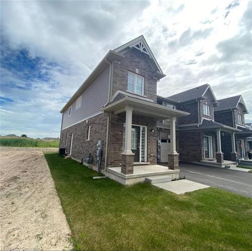 57 Sycamore Street, Welland, ON - Outdoor With Facade