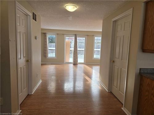 324 Mountain Laurel Crescent, Kitchener, ON - Indoor Photo Showing Other Room