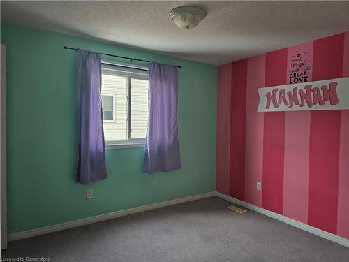 324 Mountain Laurel Crescent, Kitchener, ON - Indoor Photo Showing Bedroom