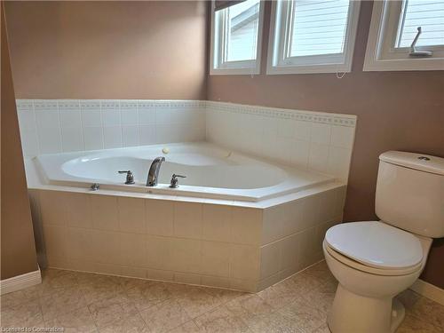 324 Mountain Laurel Crescent, Kitchener, ON - Indoor Photo Showing Bathroom