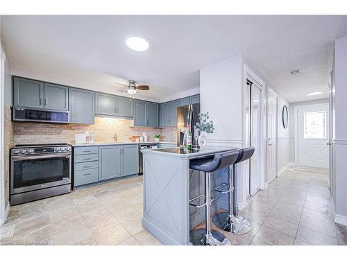 98 Kovac Road, Cambridge, ON - Indoor Photo Showing Kitchen