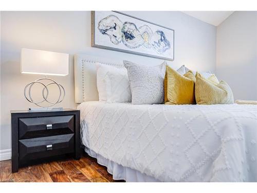 98 Kovac Road, Cambridge, ON - Indoor Photo Showing Bedroom