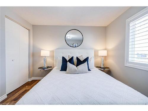 98 Kovac Road, Cambridge, ON - Indoor Photo Showing Bedroom