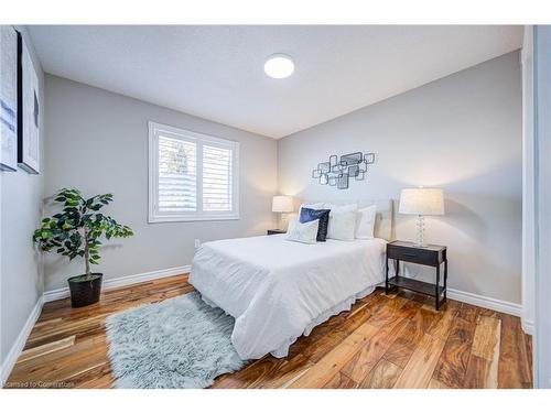 98 Kovac Road, Cambridge, ON - Indoor Photo Showing Bedroom