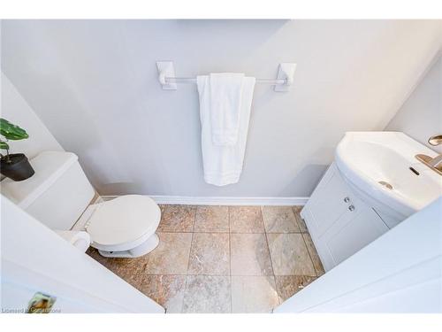 98 Kovac Road, Cambridge, ON - Indoor Photo Showing Bathroom