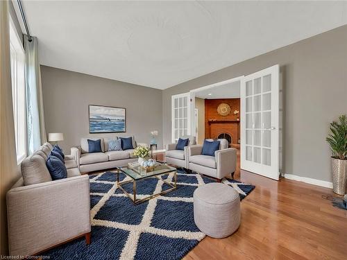 175 Wissler Road, Waterloo, ON - Indoor Photo Showing Living Room