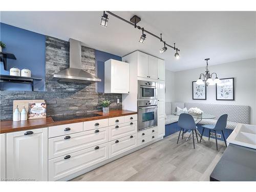 172 Sanatorium Road, Hamilton, ON - Indoor Photo Showing Kitchen