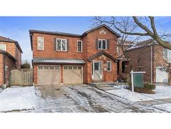 3962 Renfrew Crescent  Mississauga, ON L5L 4J4