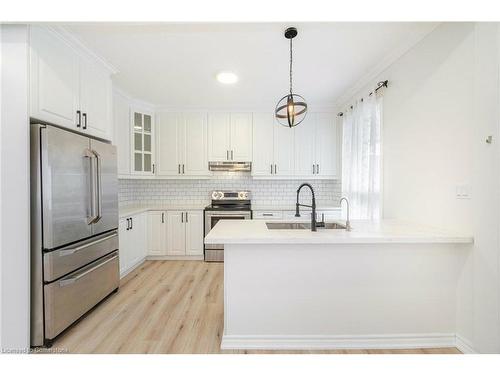 35 Britannia Avenue, Hamilton, ON - Indoor Photo Showing Kitchen With Upgraded Kitchen