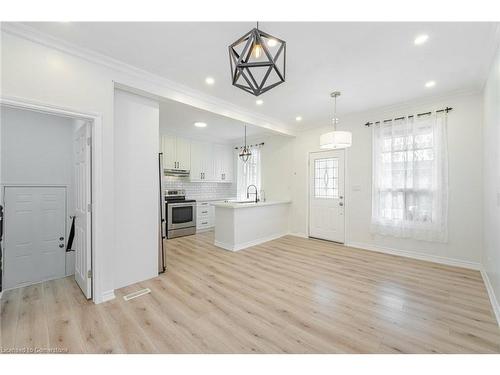 35 Britannia Avenue, Hamilton, ON - Indoor Photo Showing Kitchen