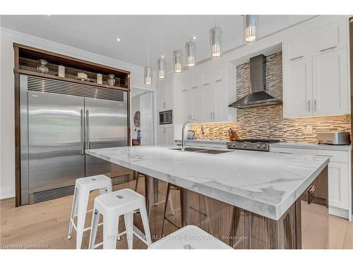 410 Atwater Avenue, Mississauga, ON - Indoor Photo Showing Kitchen With Upgraded Kitchen