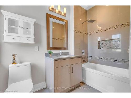 410 Atwater Avenue, Mississauga, ON - Indoor Photo Showing Bathroom