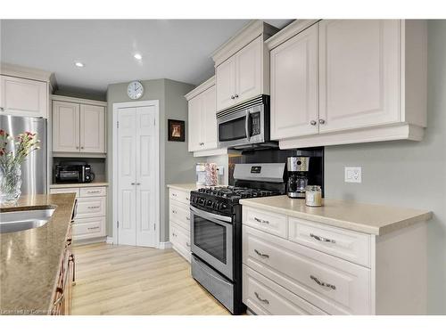 99 Westwinds Drive, London, ON - Indoor Photo Showing Kitchen