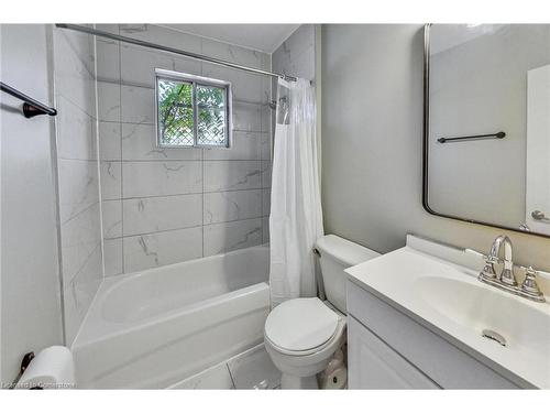 1383 Cannon Street E, Hamilton, ON - Indoor Photo Showing Bathroom