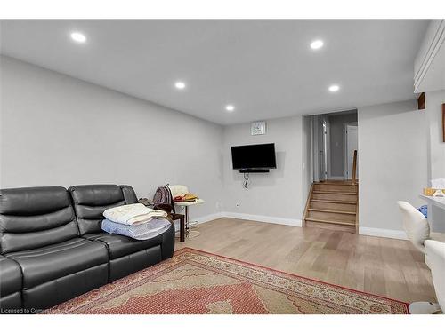 17 Locust Crescent, London, ON - Indoor Photo Showing Basement